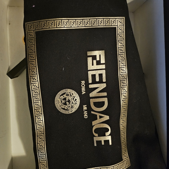 Fendace silk pink heals with box - Picture 2 of 5